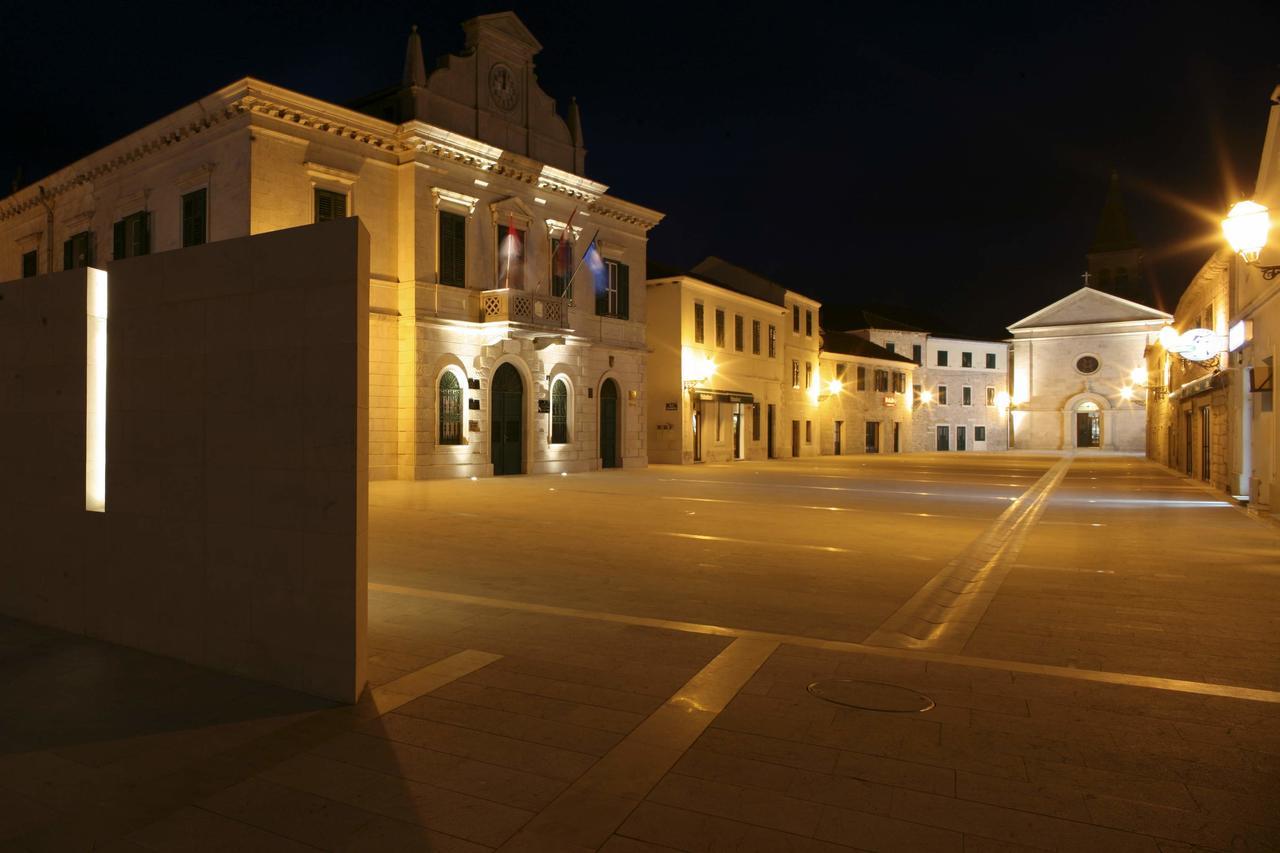 Hotel Merlot Opuzen  ภายนอก รูปภาพ