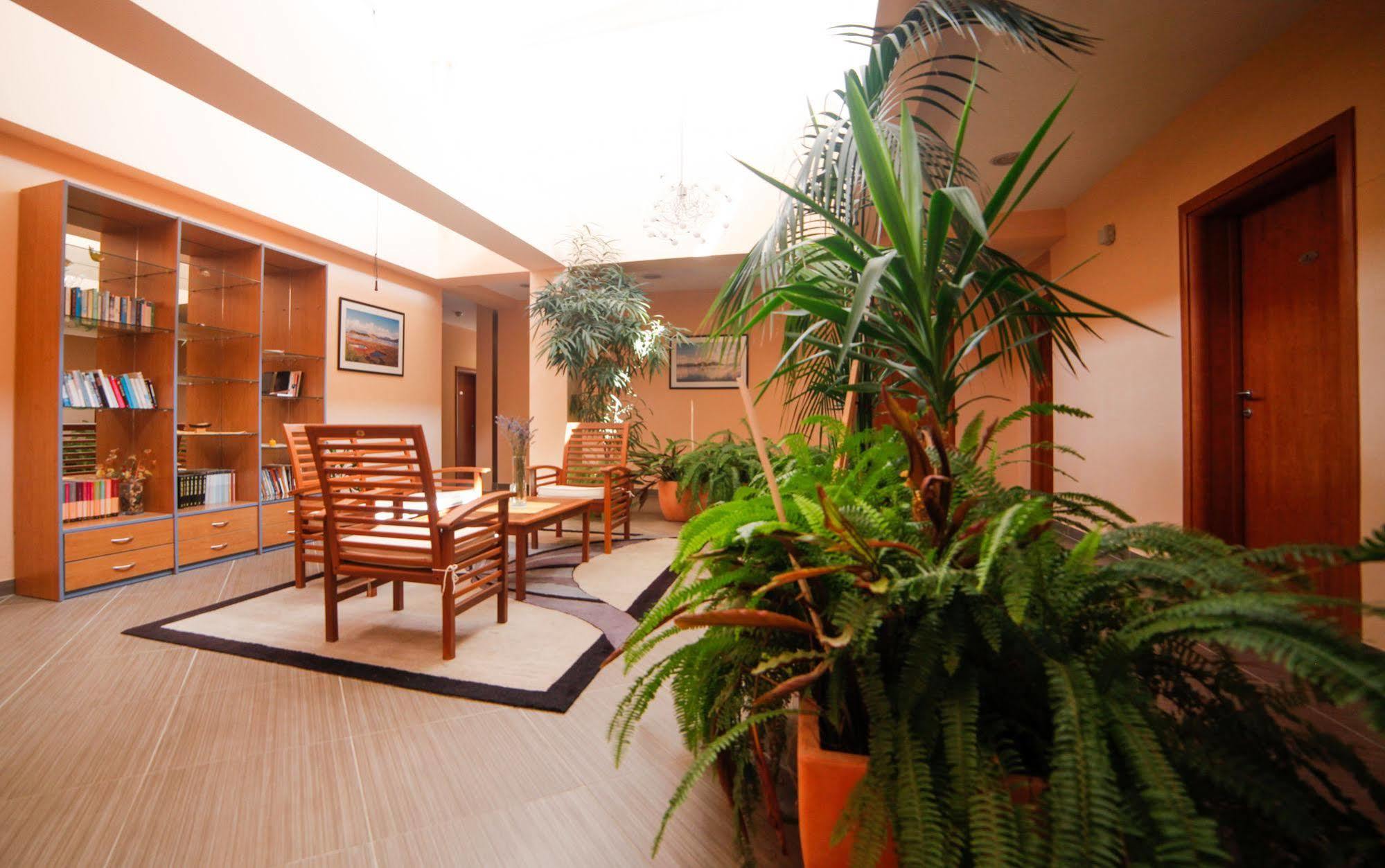Hotel Merlot Opuzen  ภายนอก รูปภาพ