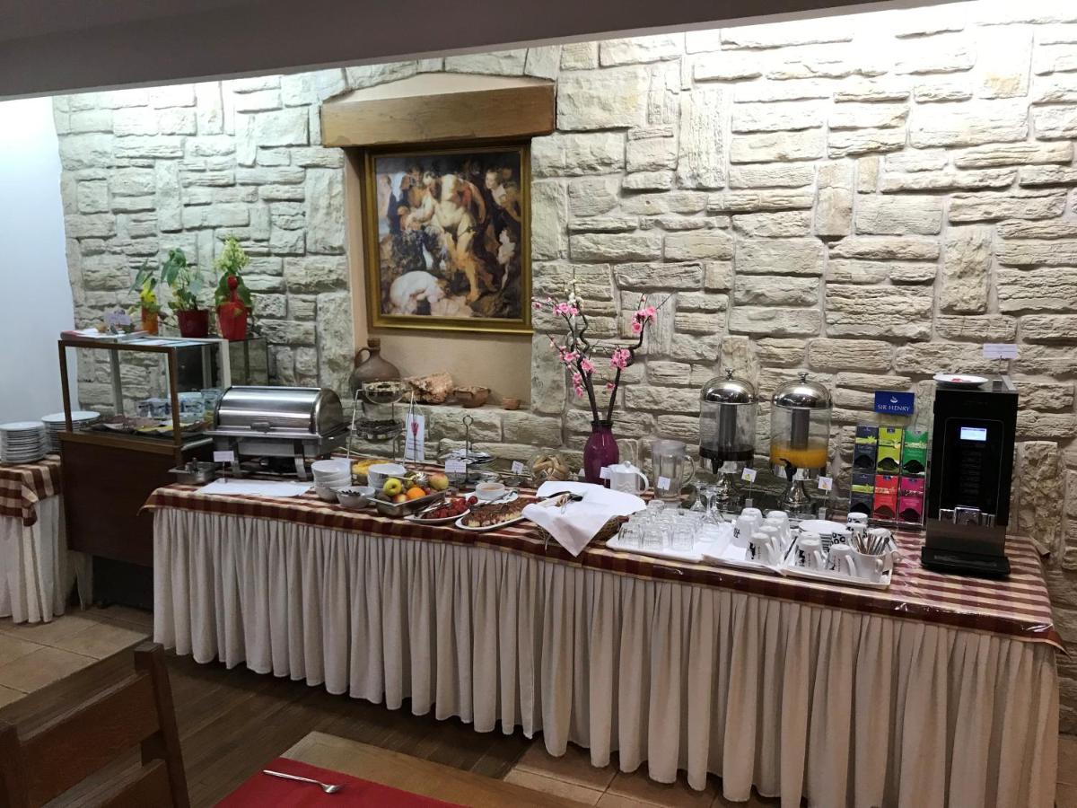Hotel Merlot Opuzen  ภายนอก รูปภาพ